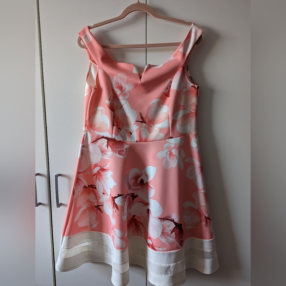 Quiz Pink W/White Flowers Off-the-shoulder Dress Size 18 - Picture 2 of 6
